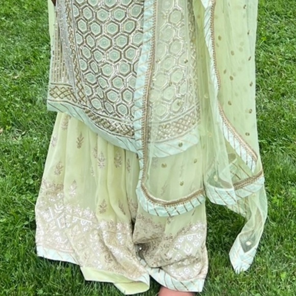 Indian Outfit / Punjabi Outfit - custom designed gharara - Picture 2 of 2
